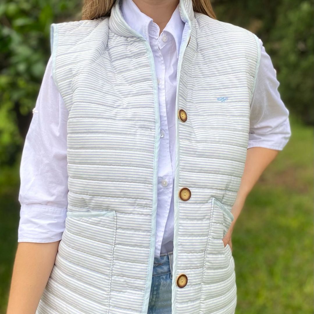 chaleco-matelasse-rayas-celeste-y-blanco-2165