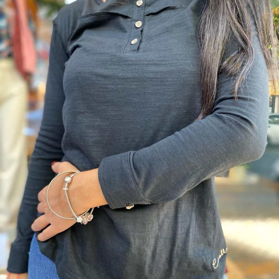 remera-manga-larga-con-botones-2202