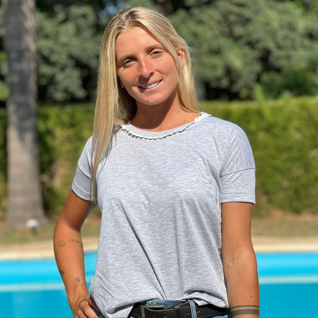 Remeras de dama de algodon con detalles en cuello